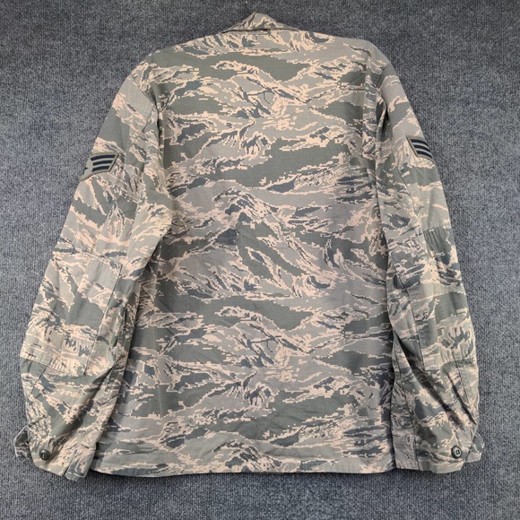 U.S. Air Force USAF Utility Coat Camo Green Size 44 Patches Pockets - Picture 3 of 15